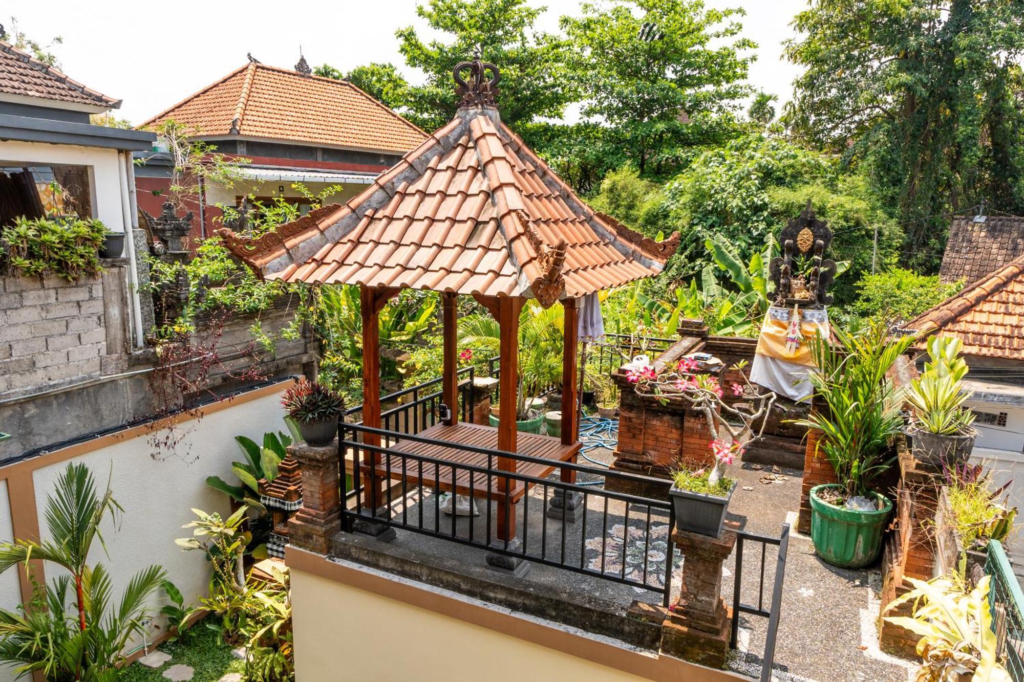 Ubud Ayu Exterior photo